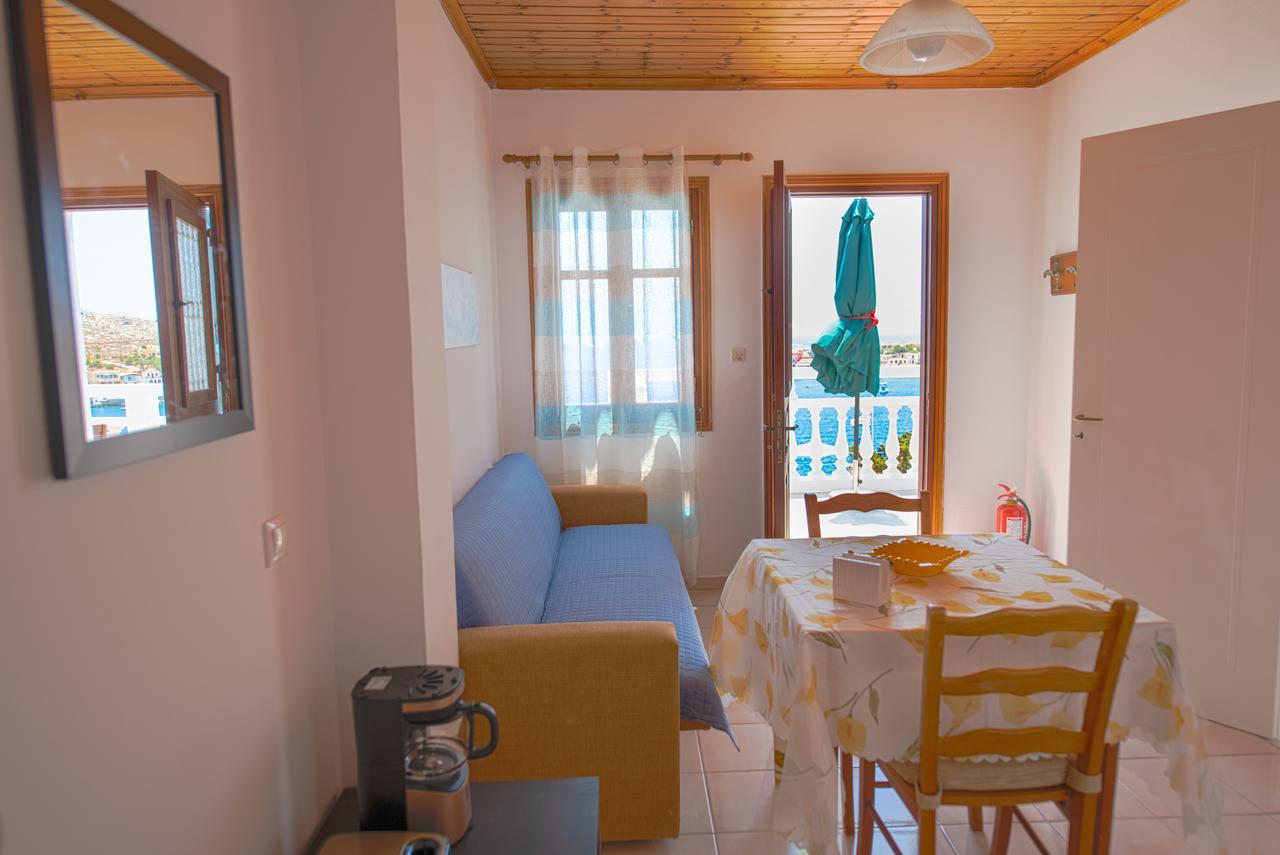 Filoxenia Apartments Chalki Town エクステリア 写真